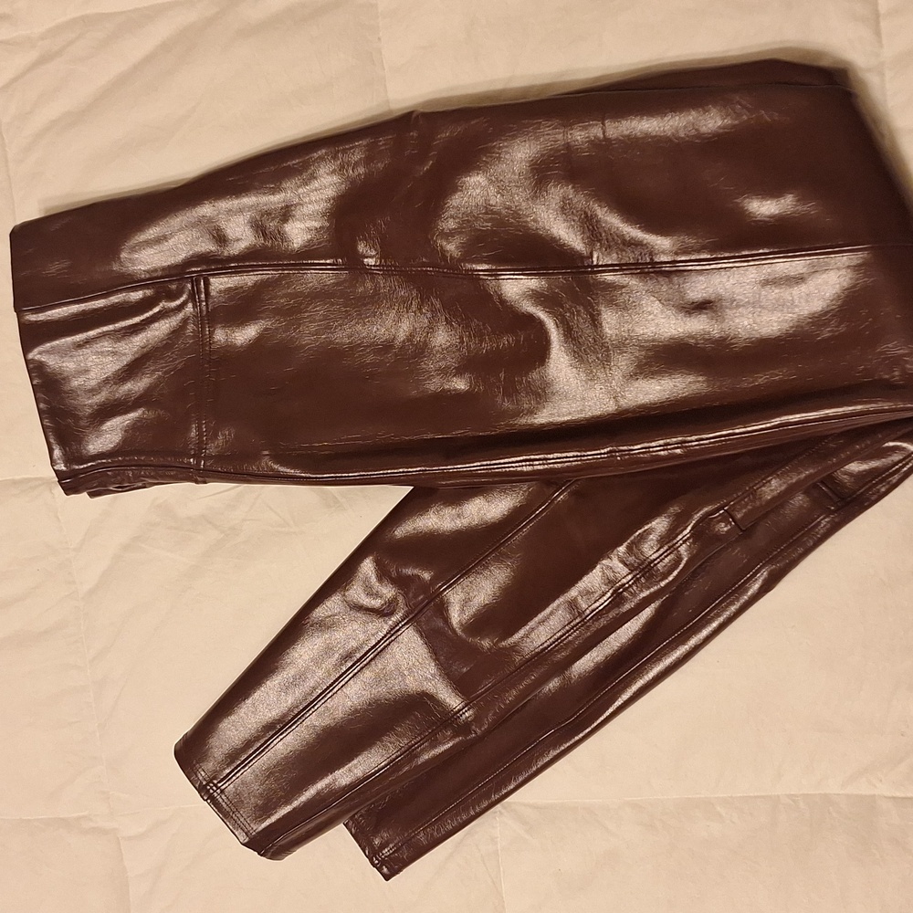 SPANX Burgandy Pleather Leggings M/Long - Picture 4 of 7